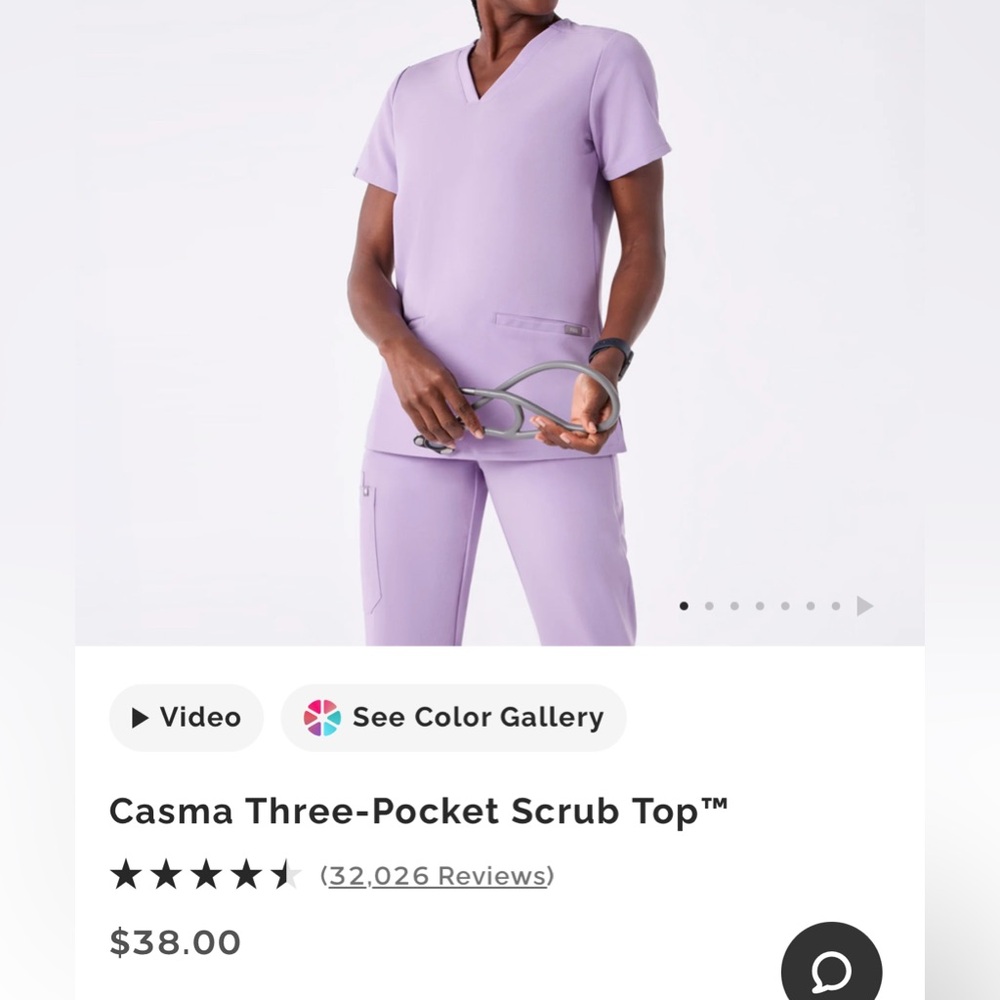 Figs Casma three pocket scrub top in lavender dew size Medium